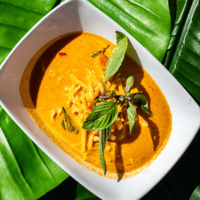 Delicious Red Curry Experience
