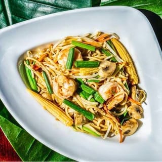 Thai Lo Mein